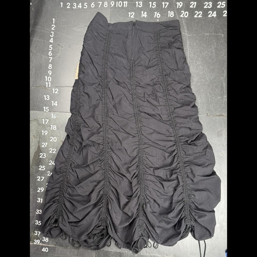 Riley Black Ruched Nylon Parachute Skirt Size S (3-5) - Picture 3 of 6
